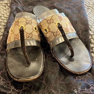 Vintage Gucci sandals with dust bag no box